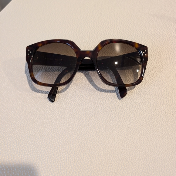 Celine Sunglasses CL401681 Tortoise - Picture 5 of 8